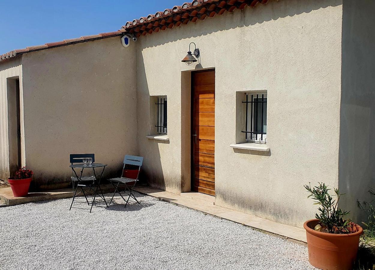 Coquet 2 Pieces Au Calme Avec Piscine Villa Фонвией Екстериор снимка