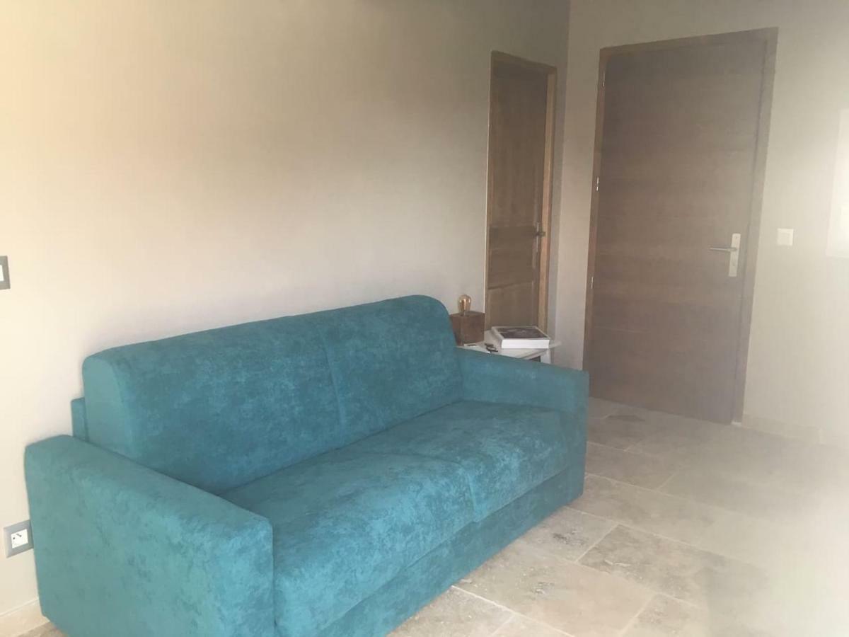 Coquet 2 Pieces Au Calme Avec Piscine Villa Фонвией Екстериор снимка